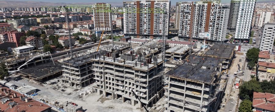 BAŞKAN BÜYÜKKILIÇ’IN YAKINDAN TAKİP ETTİĞİ SAHABİYE’DE DÖNÜŞÜM HIZ KESMEDEN SÜRÜYOR