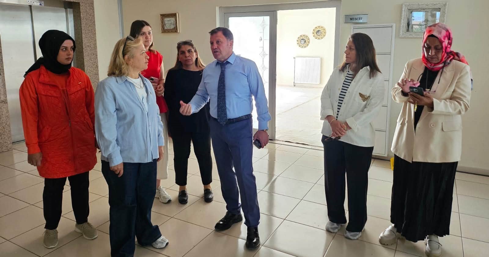 İl Müdürü Kabakcı, Melikgazi Kız Öğrenci Yurdu’nda hazırlıkları inceledi