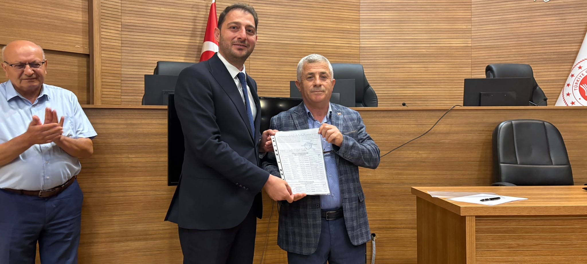 MHP İl Başkanı Kalın mazbatasını aldı