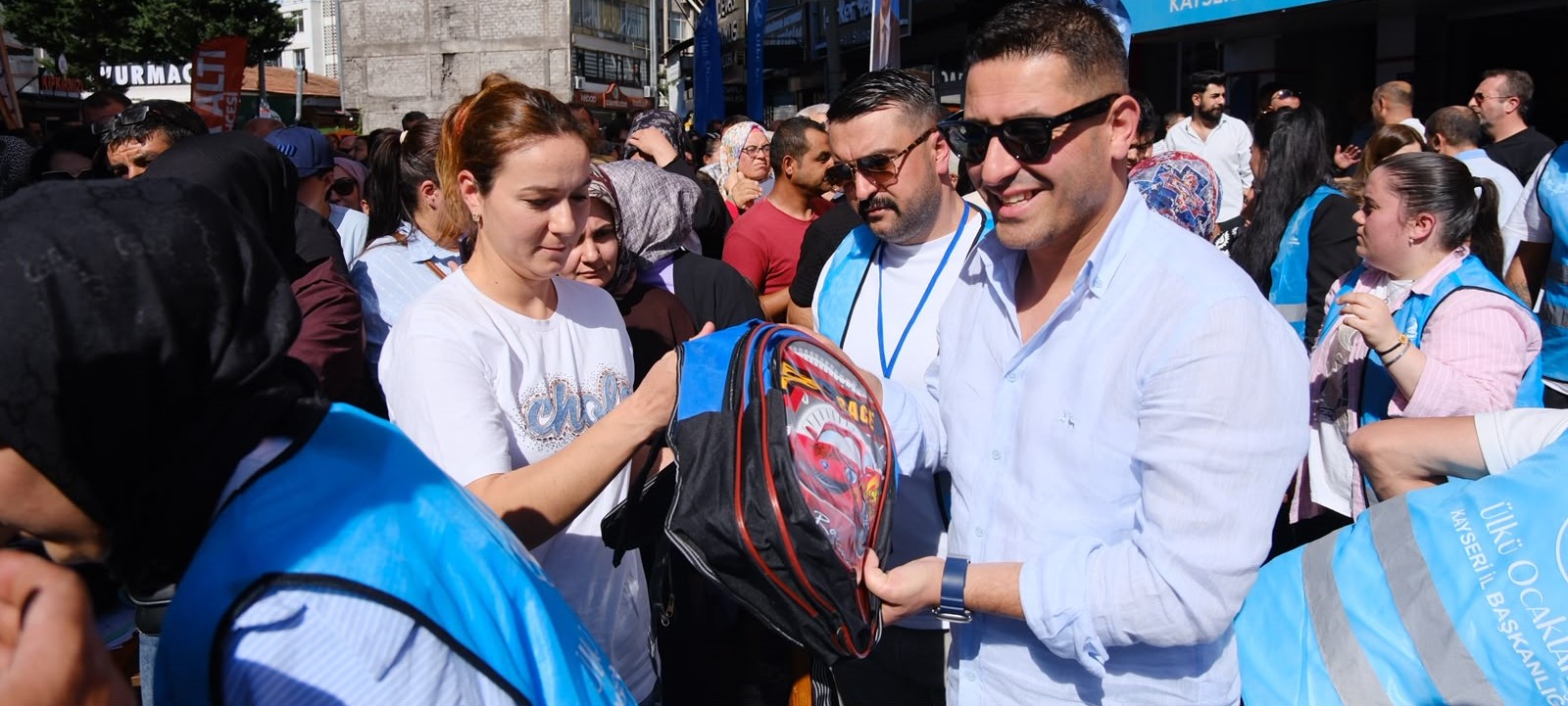 ÜLKÜ OCAKLARI KAYSERİ İL BAŞKANLIĞINDAN 5 BİN ÖĞRENCİYE KIRTASİYE DESTEĞİ