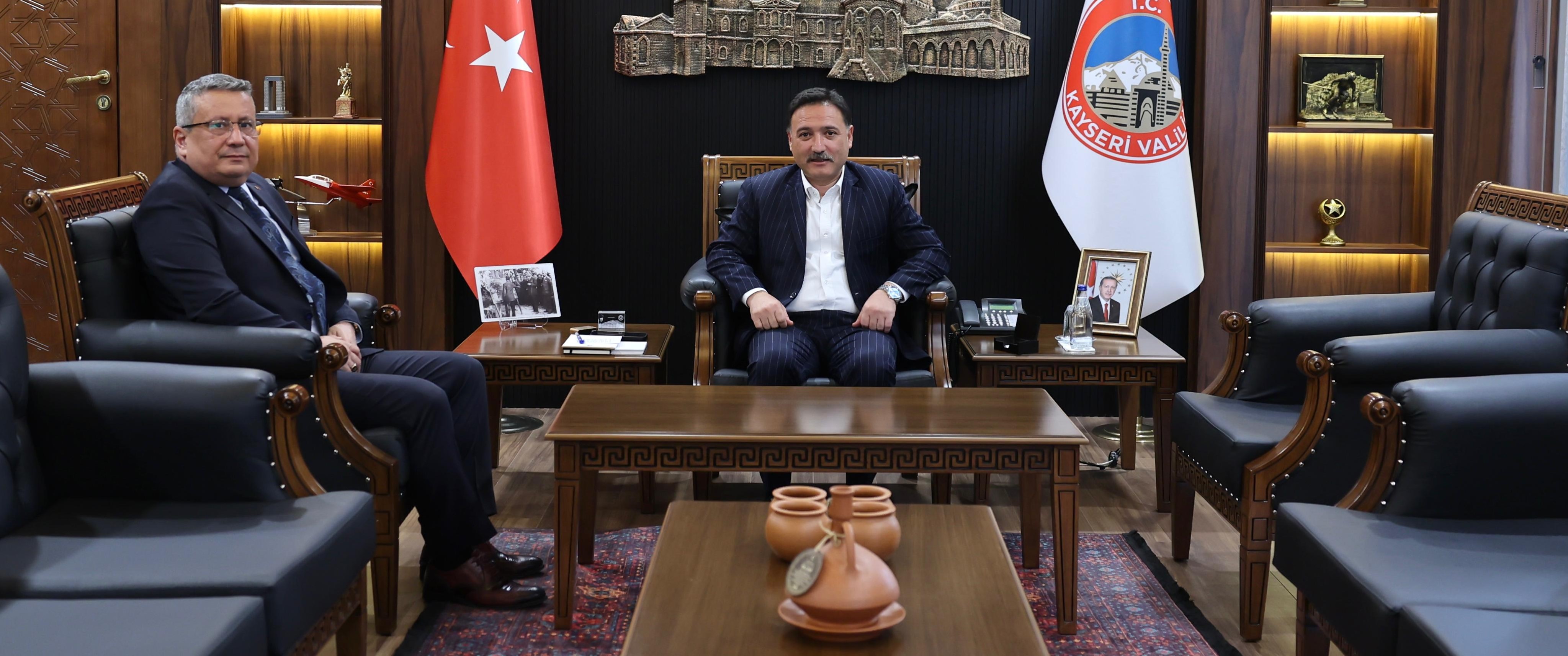 Vali Çiçek, İl Emniyet Müdürü Sinan Ergen’i kabul etti