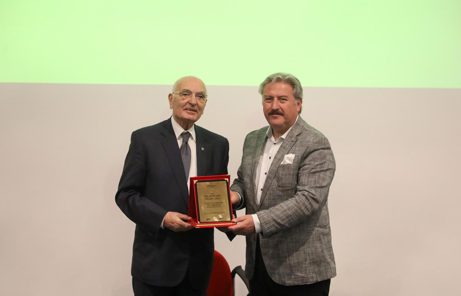 BAŞKAN PALANCIOĞLU, KENTLİ HAKLARI VE İKLİM DEĞİŞİKLİĞİ ÇALIŞTAYI’NDA KONUŞTU