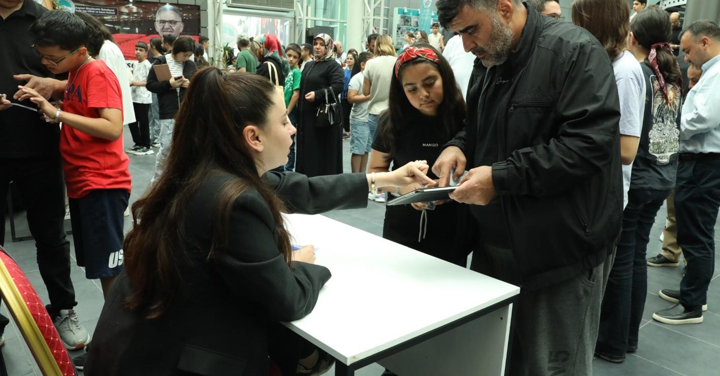 BÜYÜKŞEHİR KAYMEK’İN 4’ÜNCÜ KİTAP OKUMA YARIŞMASI’NDA KAZANANLAR BELLİ OLDU