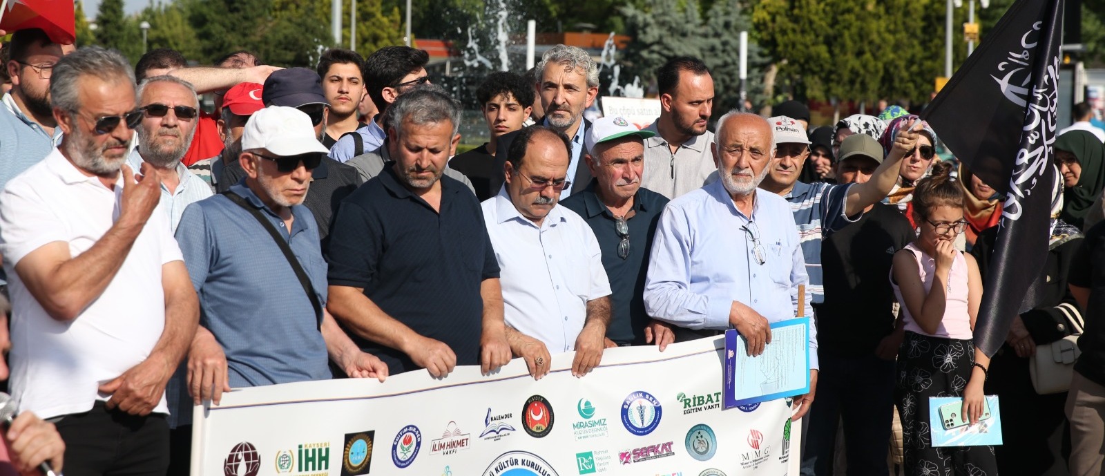 DÜNYA İSRAİL’ E MAHKUM OLAMAZ