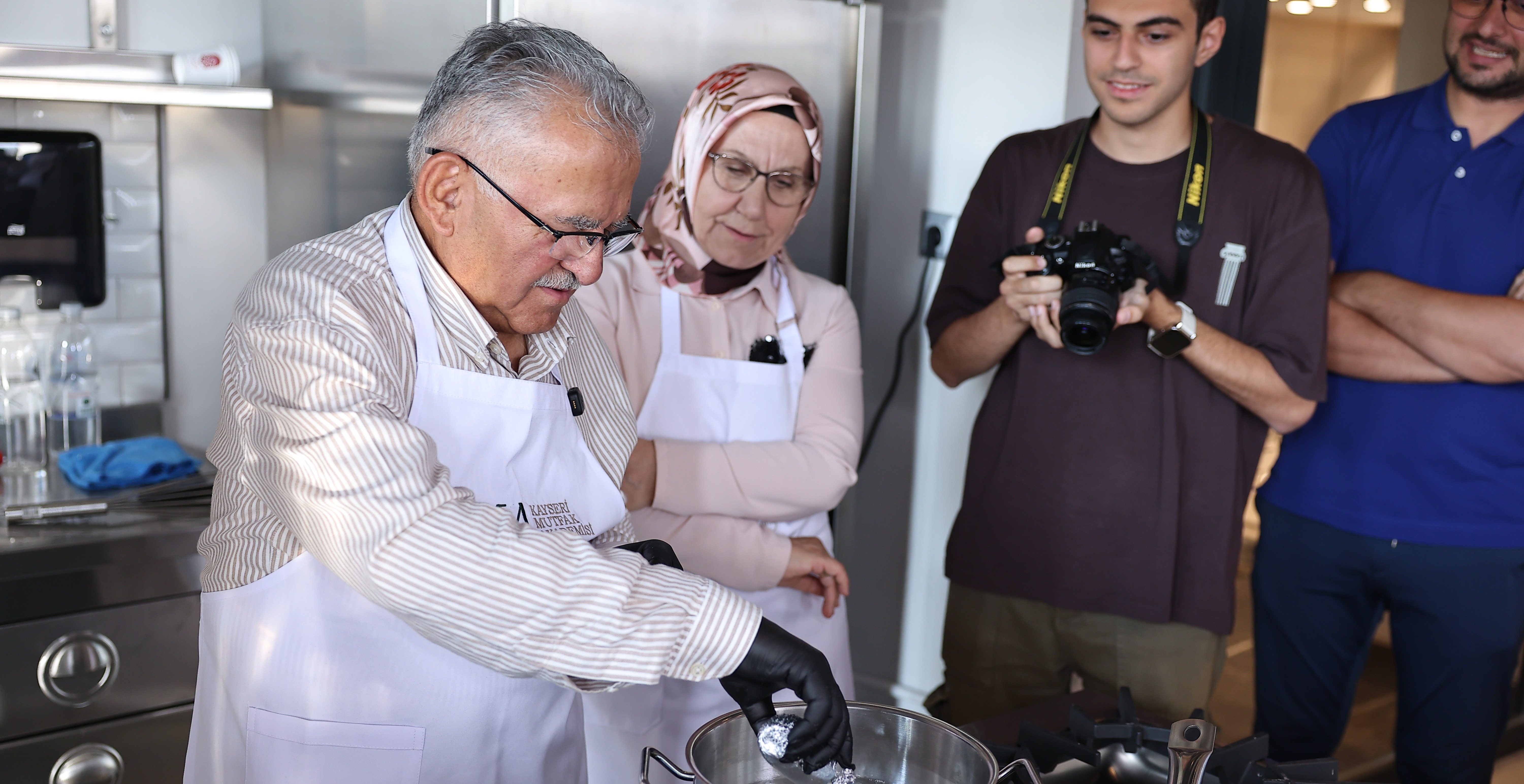 BÜYÜKKILIÇ, SOSYAL MEDYA FENOMENLERİ İLE MUTFAK SANATLARI MERKEZİ ATÖLYELERİNİ TANITTI