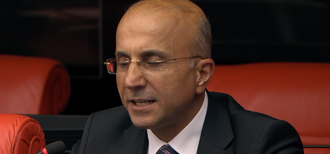 “HER ÜÇ İŞLETMEDEN BİRİ KAPANIYOR, EKONOMİ SAHADA İFLAS EDİYOR”