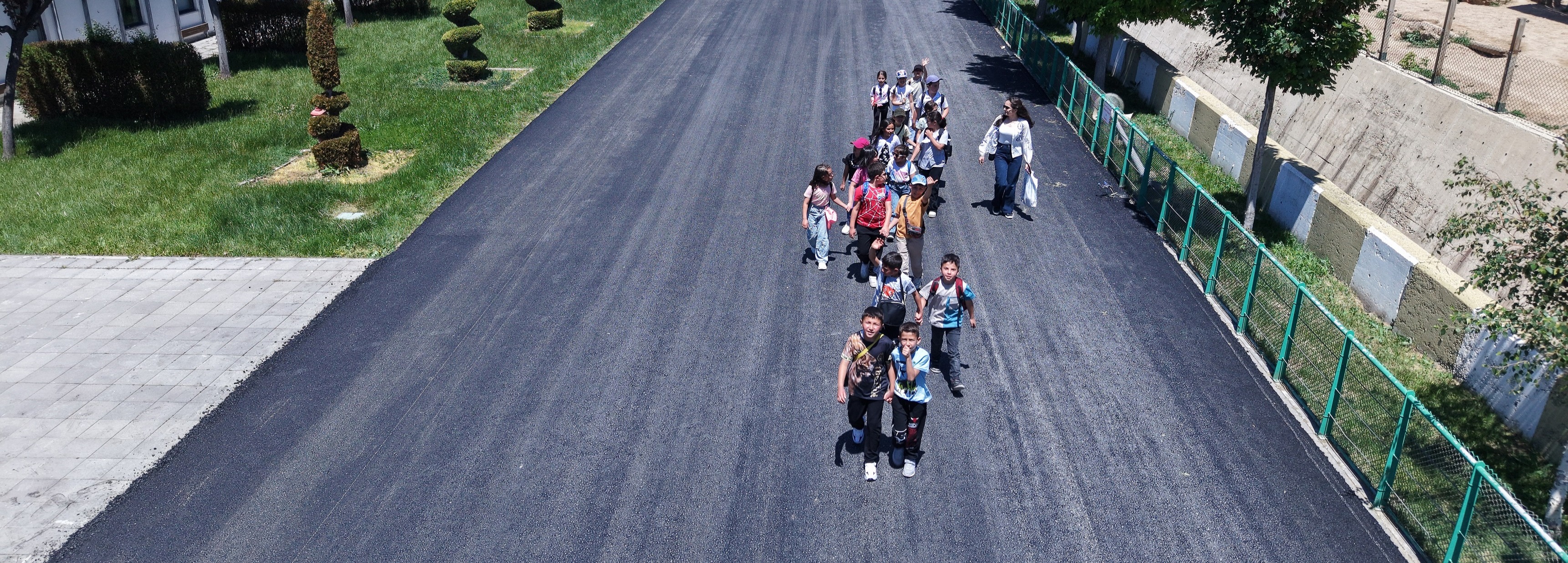 BÜYÜKŞEHİR’DEN HAYVANAT BAHÇESİ’NDE 1 MİLYON 870 BİN TL’LİK ASFALT ÇALIŞMASI