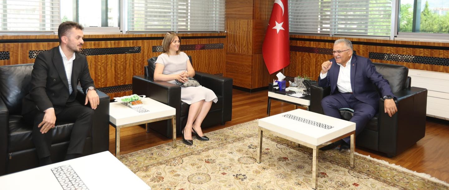 BAŞKAN BÜYÜKKILIÇ, BİLİŞİM AKADEMİSİ’NİN DANIŞMA KURULU ÜYELERİ İLE BİR ARAYA GELDİ