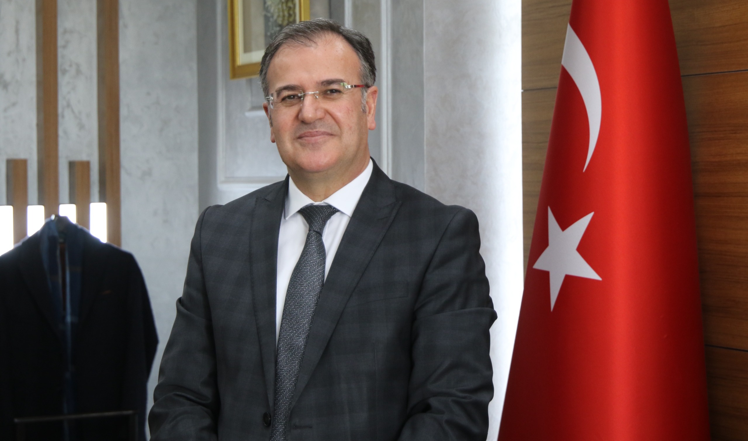 Başkan Özdoğan: "30 Ağustos Zaferi, şer odakları için ders olmalıdır"