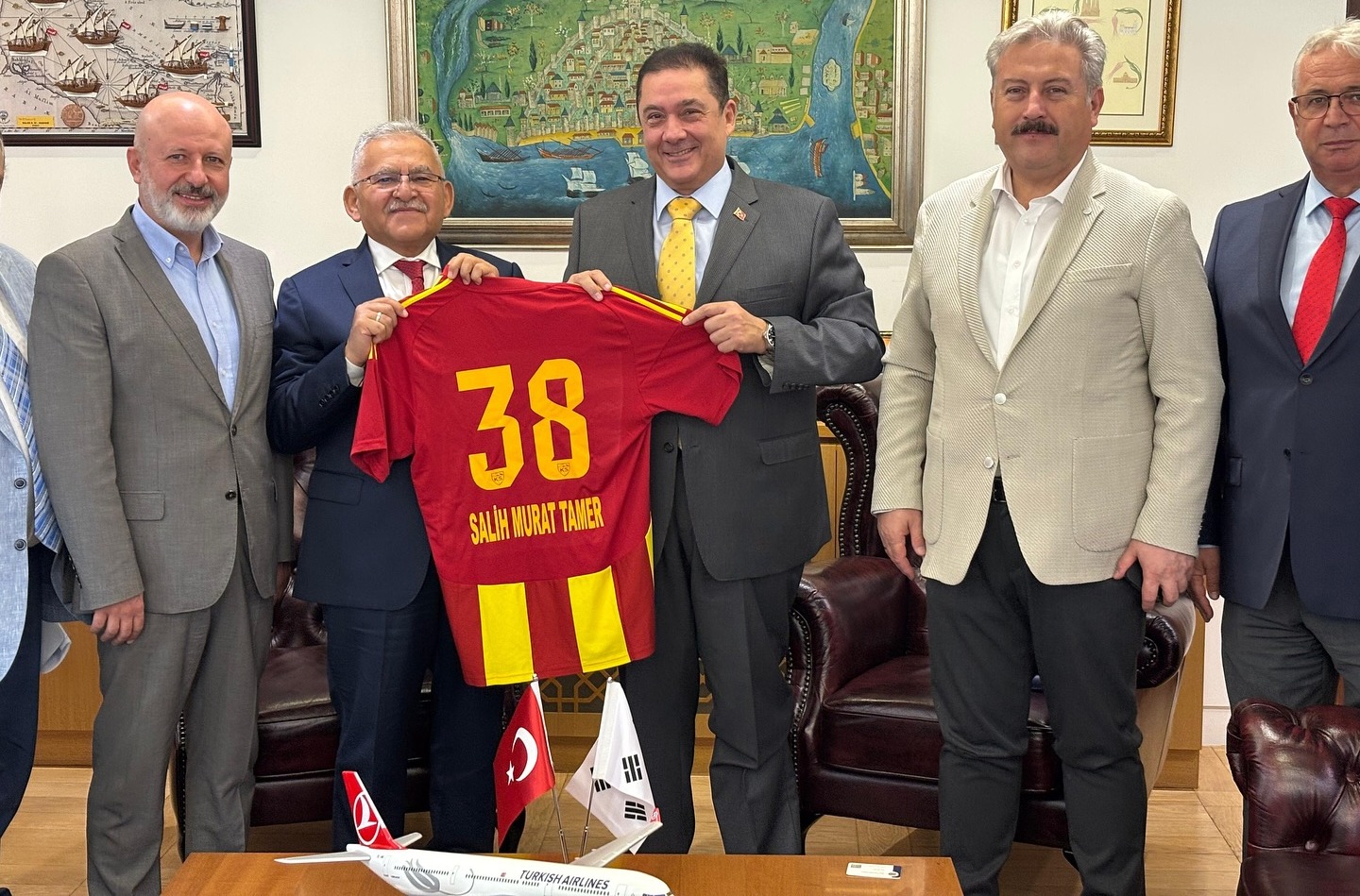 BAŞKAN BÜYÜKKILIÇ’TAN GÜNEY KORE’DE DOSTLUK VE İŞ BİRLİĞİ ZİYARETLERİ