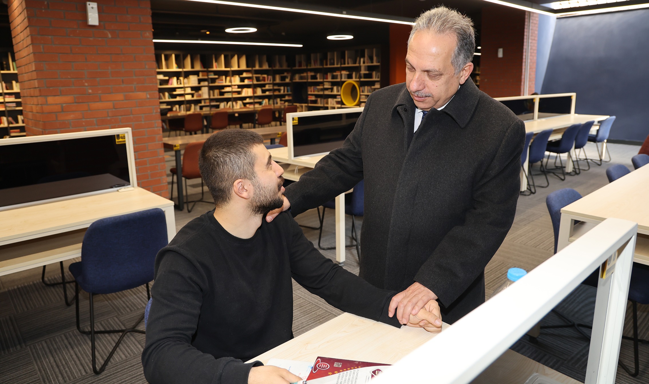 TALAS’IN KÜTÜPHANELERİ DOLUP TAŞIYOR