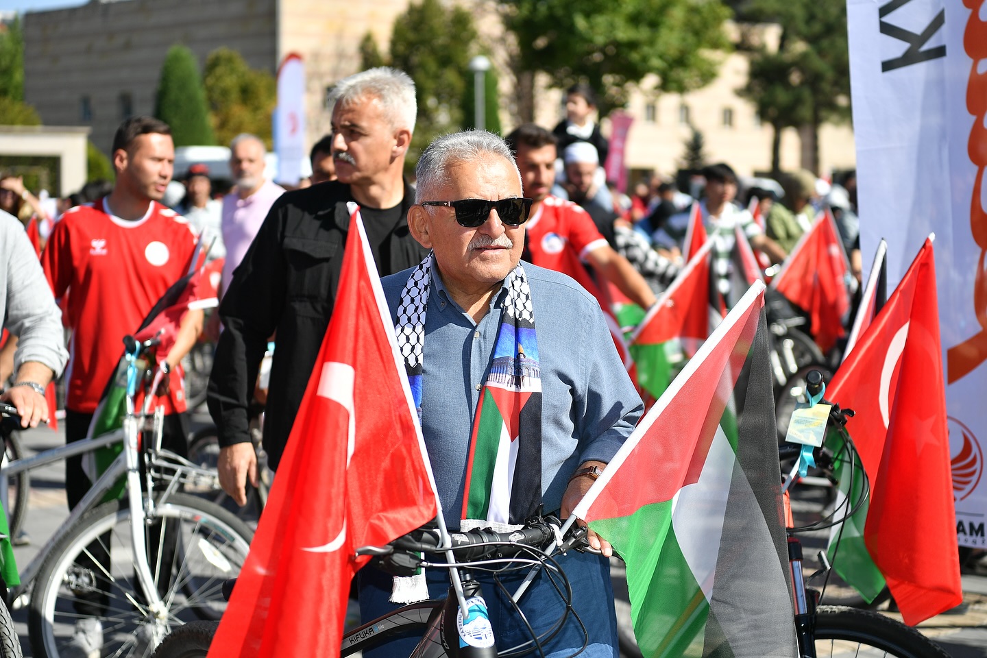 BAŞKAN BÜYÜKKILIÇ’TAN FİLİSTİN İÇİN DÜZENLENEN ETKİNLİĞE DESTEK