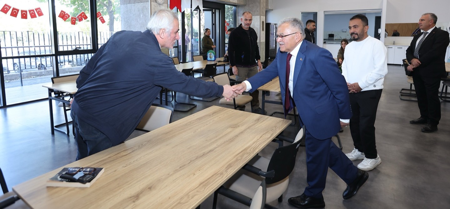 BAŞKAN BÜYÜKKILIÇ, ENGELSİZ YAŞAM MERKEZİ’Nİ ZİYARET ETTİ