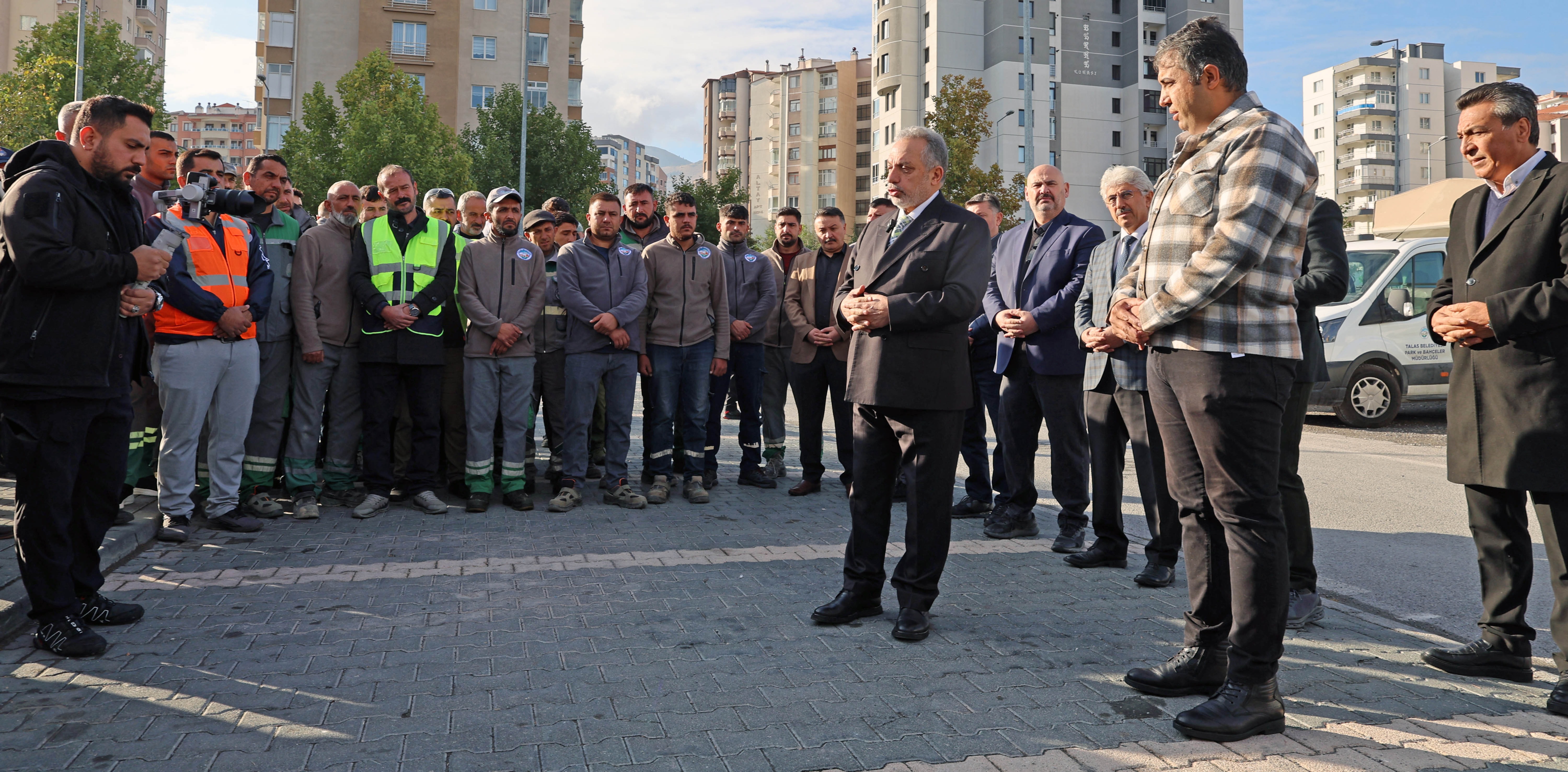 TALAS’TA 'BELEDİYE MAHALLEMİZDE'NİN ROTASI YENİDOĞAN