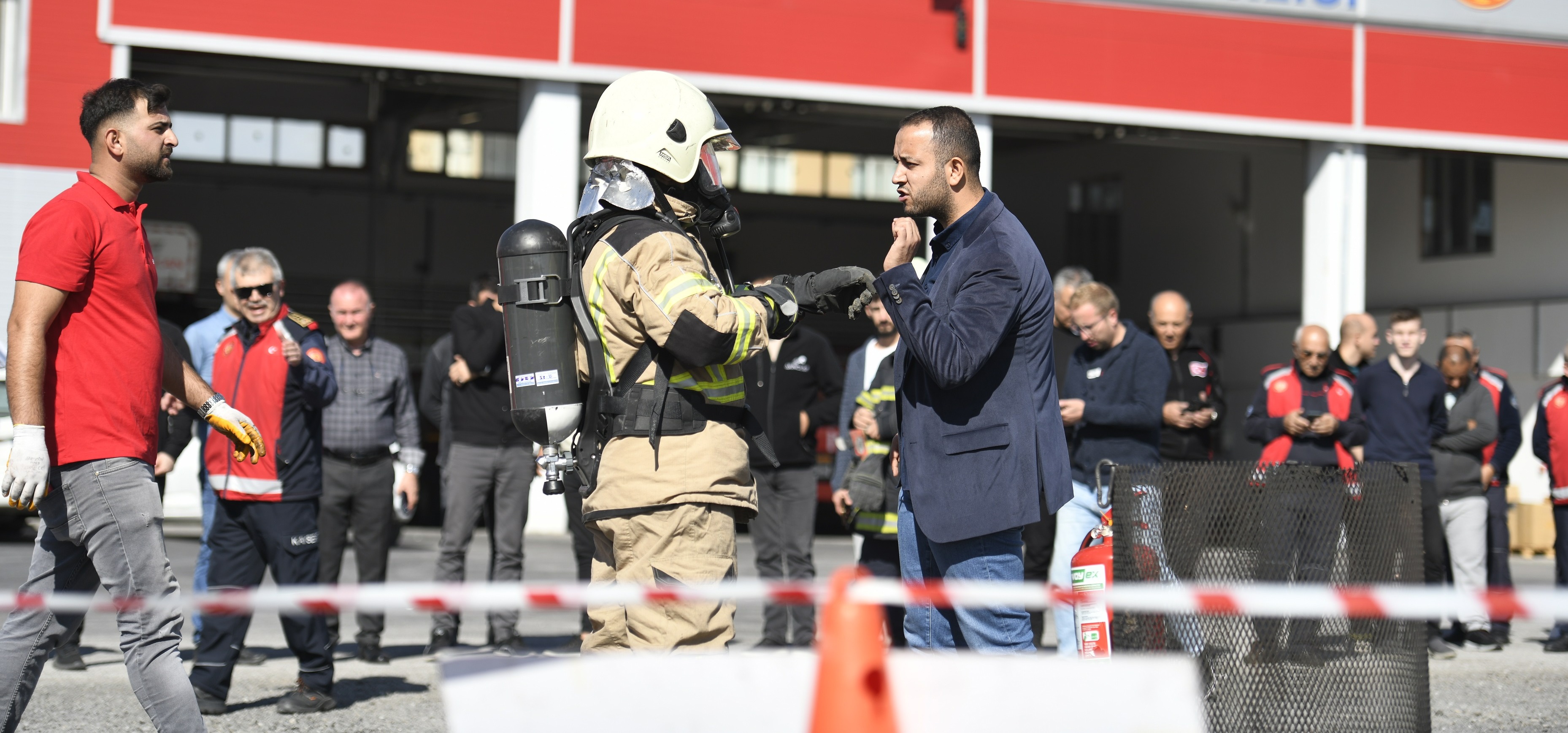 BÜYÜKŞEHİR İTFAİYESİ’NDEN LİTYUM İYON BATARYA YANGIN TATBİKATI