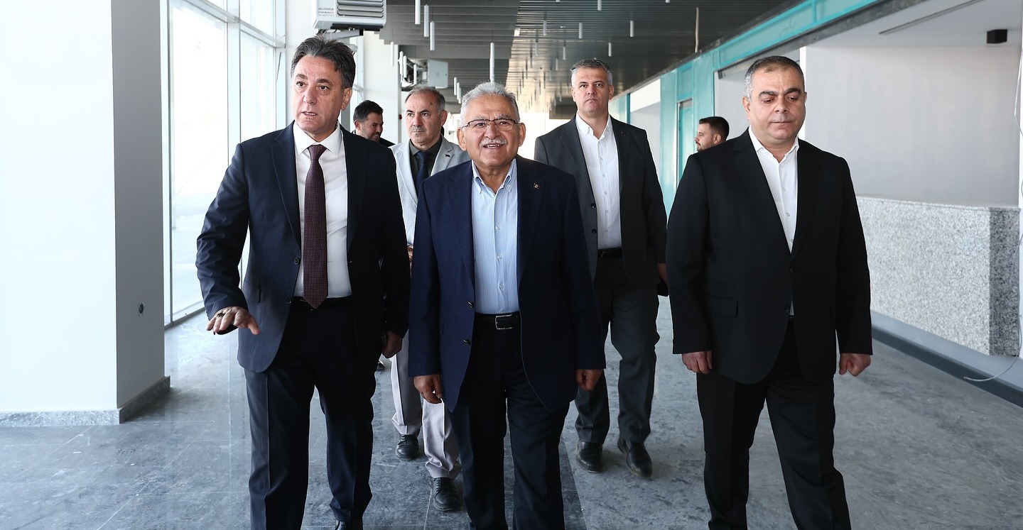 BAŞKAN BÜYÜKKILIÇ, 100 MİLYON TL’LİK YATIRIMLA DEVELİ’YE KAZANDIRILAN YENİ TERMİNAL BİNASINI İNCELEDİ