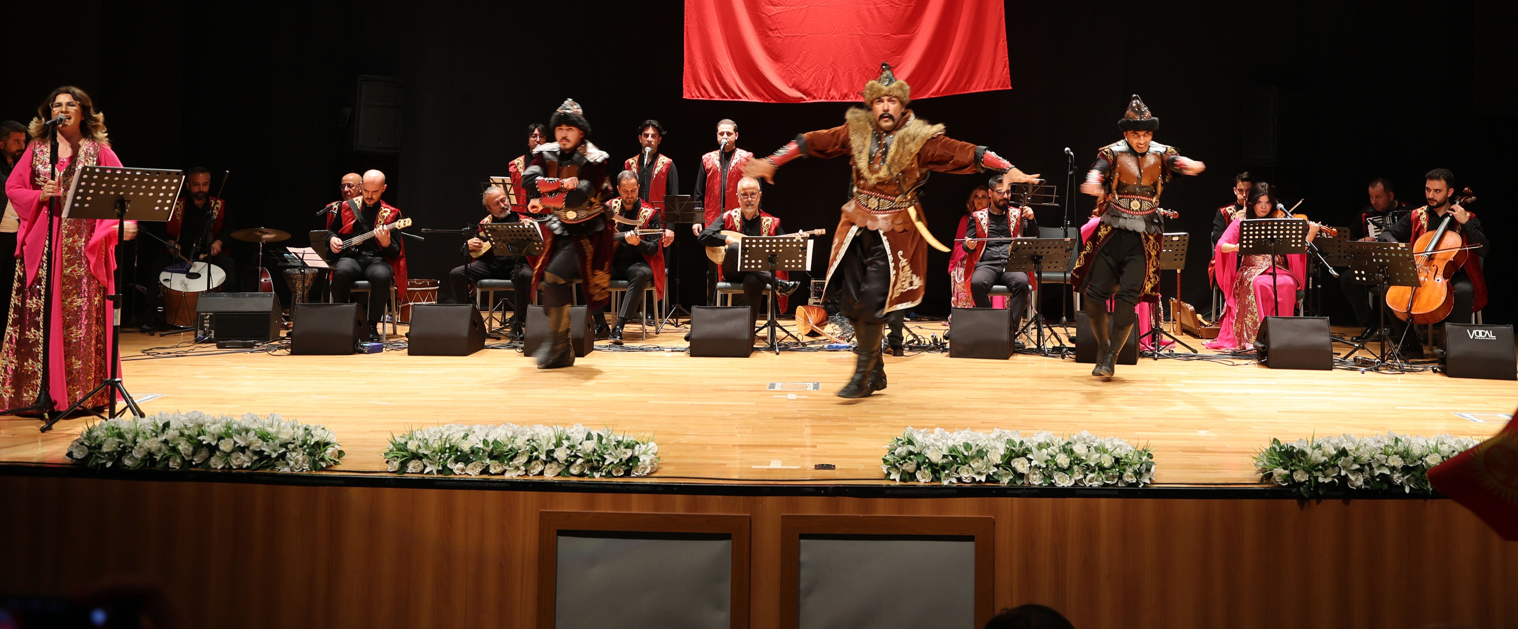 TÜRK DÜNYASI TALAS’A MUHTEŞEM GÖSTERİYLE VEDA ETTİ