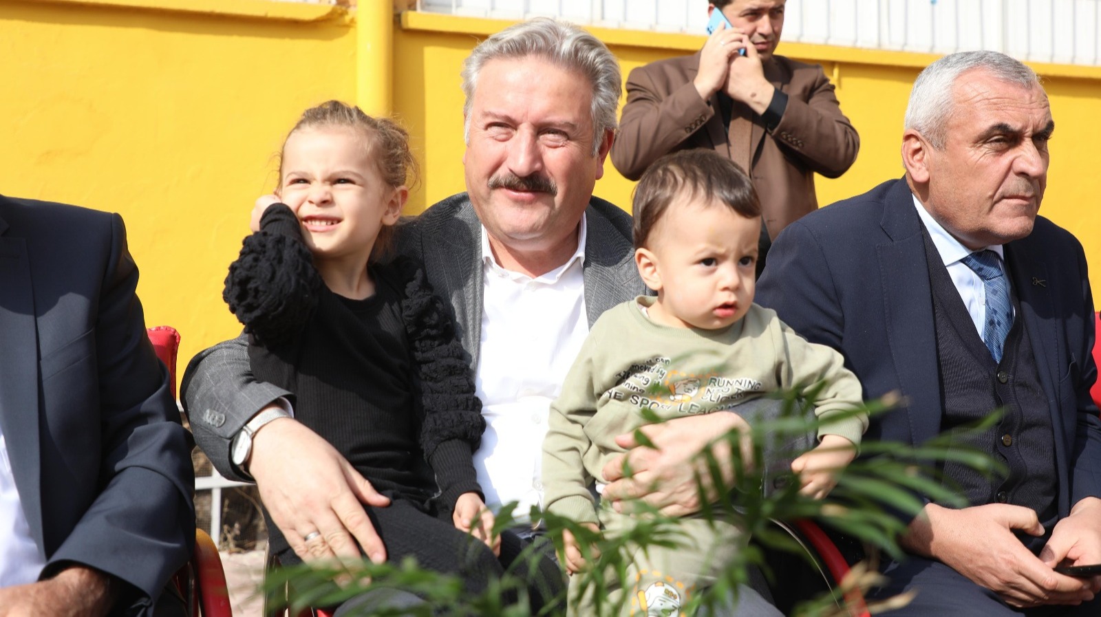 BAŞKAN PALANCIOĞLU ESENTEPE MUMCULAR İLKOKULU ÖĞRENCİLERİ İLE BİR ARAYA GELDİ