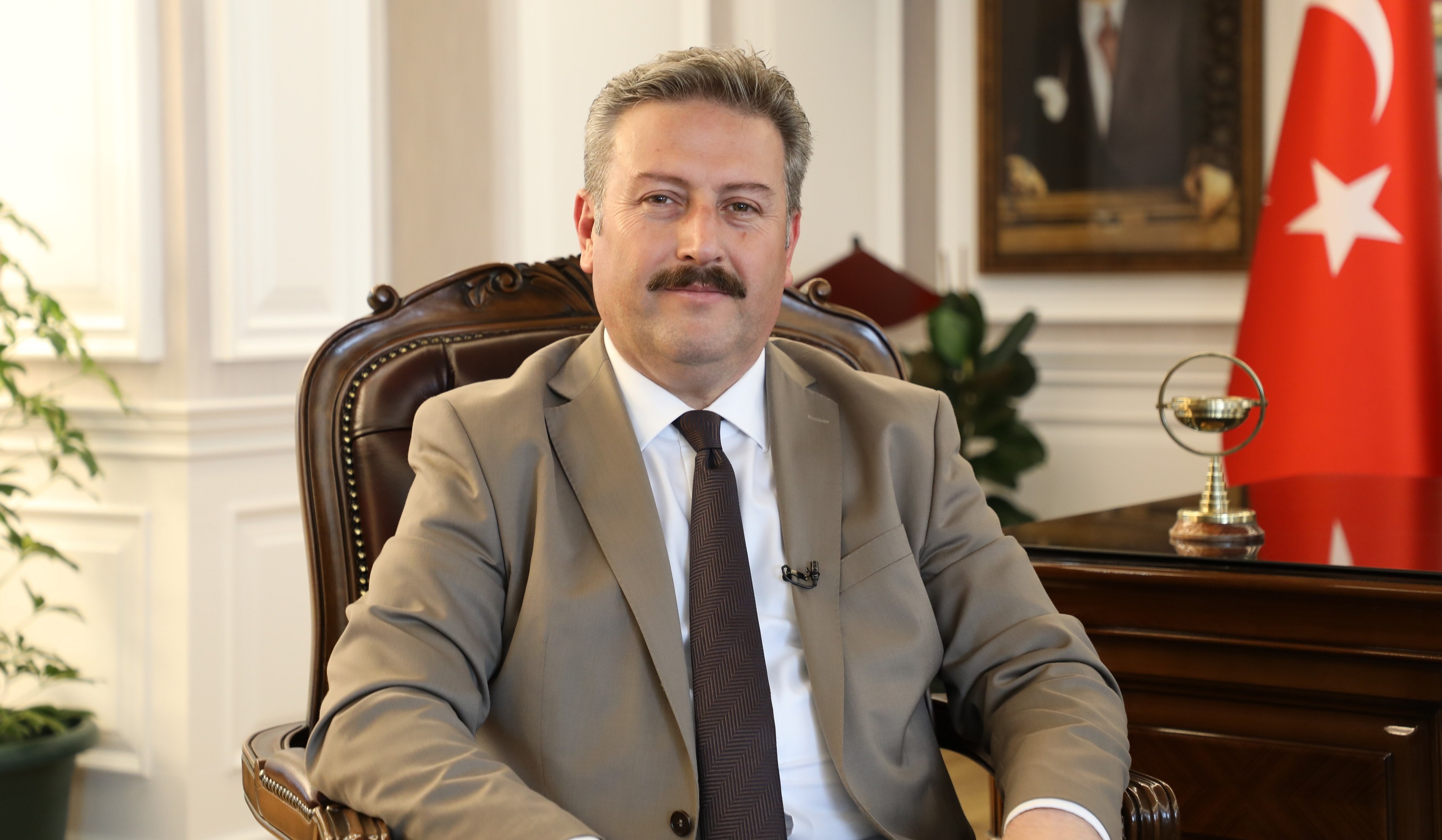 BAŞKAN PALANCIOĞLU’NDAN 10 KASIM ATATÜRK’Ü ANMA MESAJI