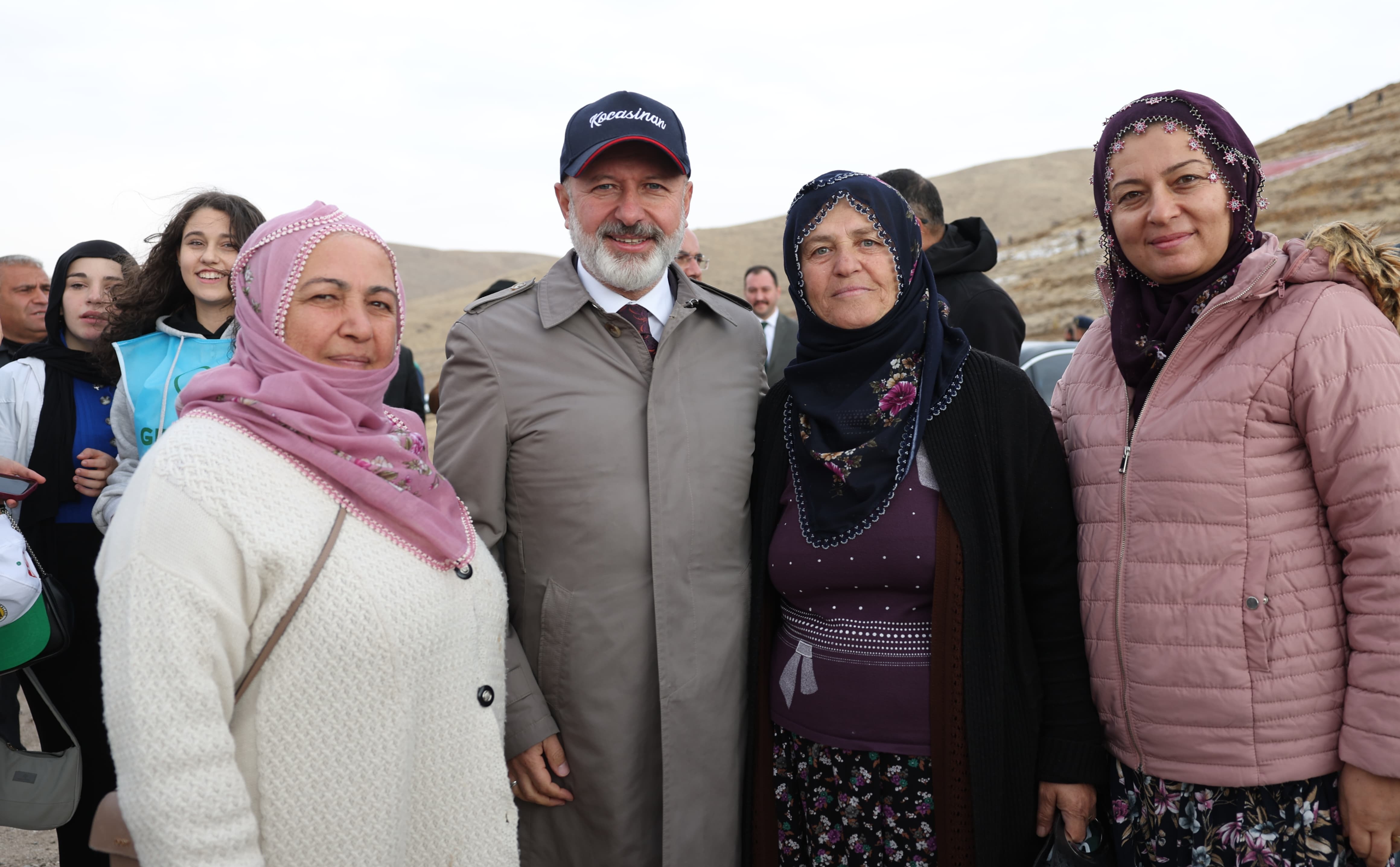 “KOCASİNAN’DA MAVİYLE YEŞİLİ BULUŞTURUYOR, GELECEĞE NEFES OLUYORUZ”