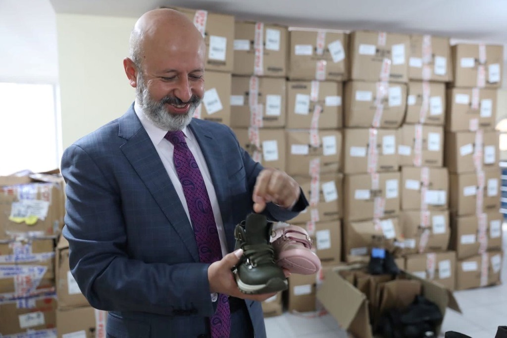 “HER EVE, HER GÖNÜLE DOKUNAN HİZMETLERİMİZLE TÜRKİYE’YE ÖRNEK OLUYORUZ!”