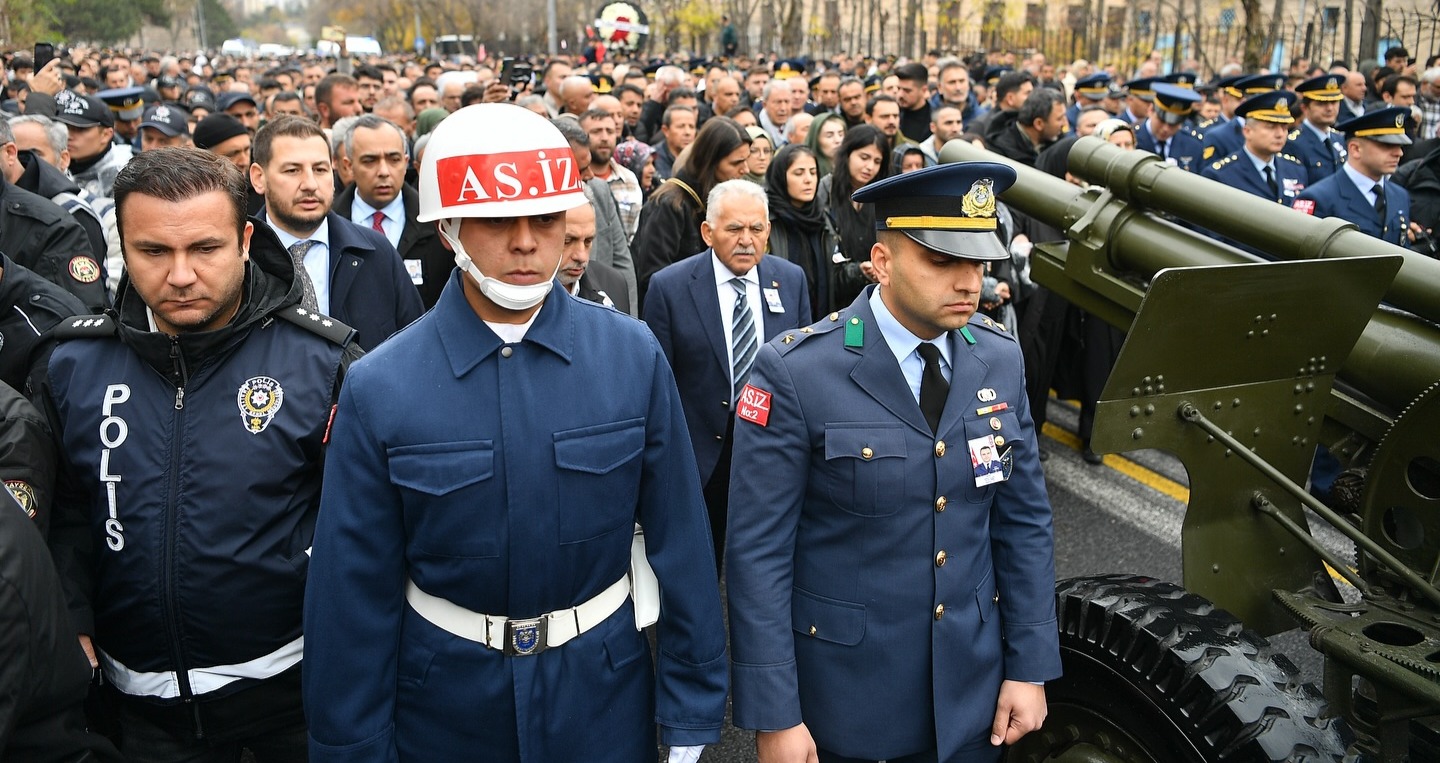 BAŞKAN BÜYÜKKILIÇ’TAN ŞEHİT HAVA PİLOT BİNBAŞI İLGEN’E SON GÖREV