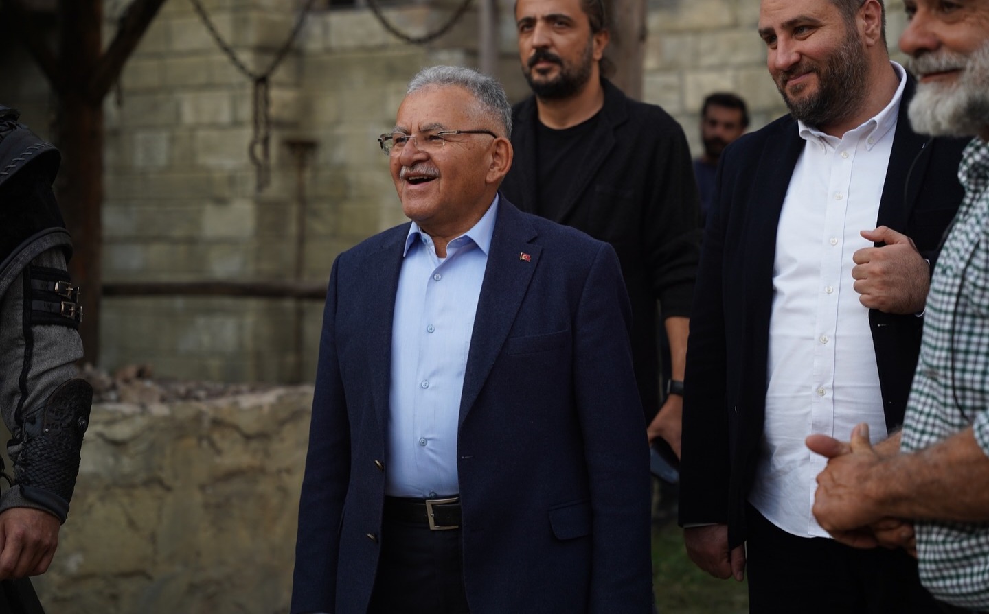 BAŞKAN BÜYÜKKILIÇ’TAN BOZDAĞ FİLM PLATOLARINA ZİYARET