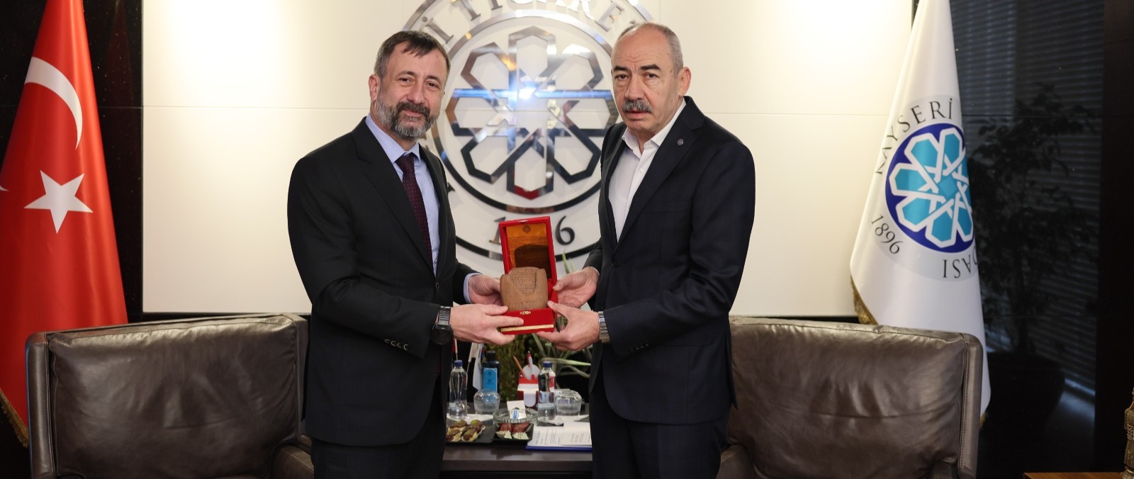 ÇEK CUMHURİYETİ BÜYÜKELÇİSİ STEPHANEC’TAN KAYSERİ TİCARET ODASI’NA ZİYARET