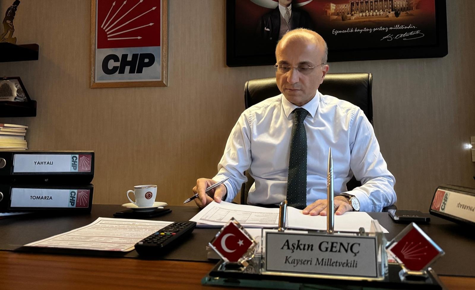 CHP’li Aşkın Genç’ten ‘Kanser İlacı Vurgunu’ Skandalına 4 Bakanlığa Soru Önergesi