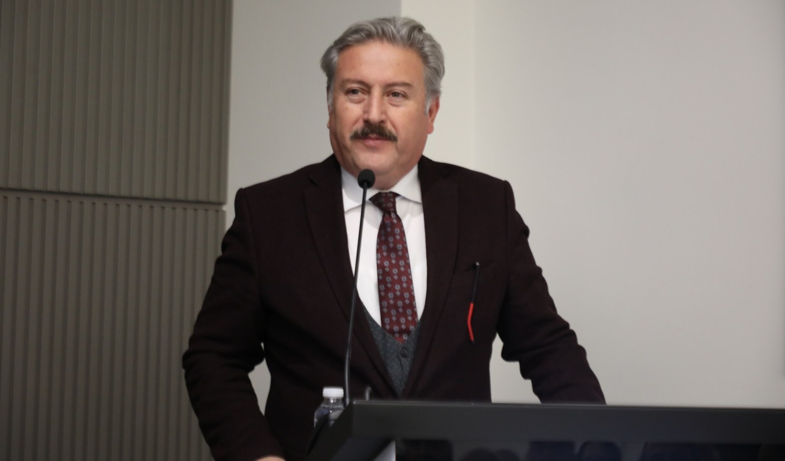 MELİKGAZİ’DE KAYSERİ’NİN HAVACILIK SERÜVENİNİN DÜNÜ VE BUGÜNÜ KONUŞULDU