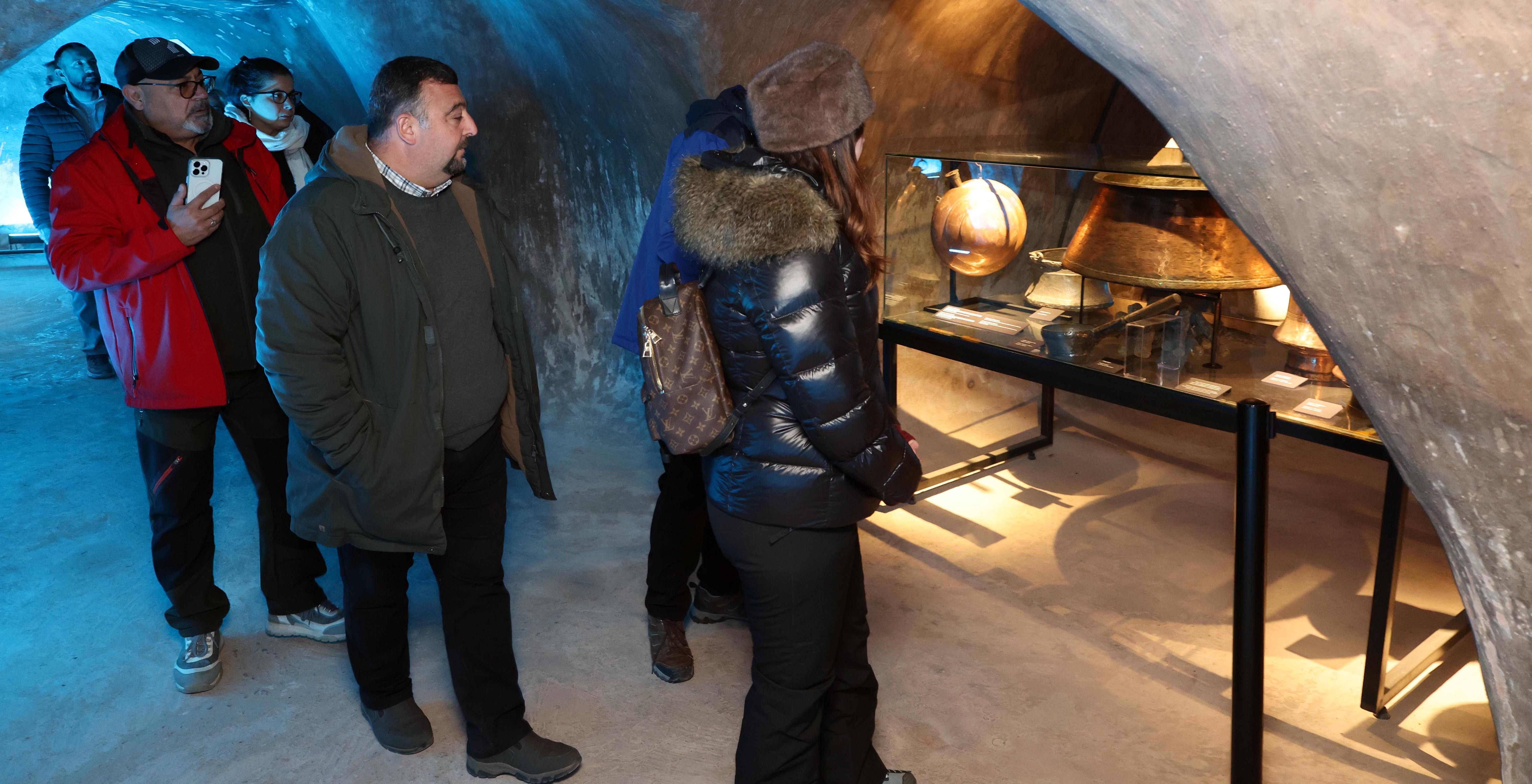 GÜZELLİKLERİ YERİNDE GÖRDÜLER TURİSTLERE TALAS'I ANLATACAKLAR