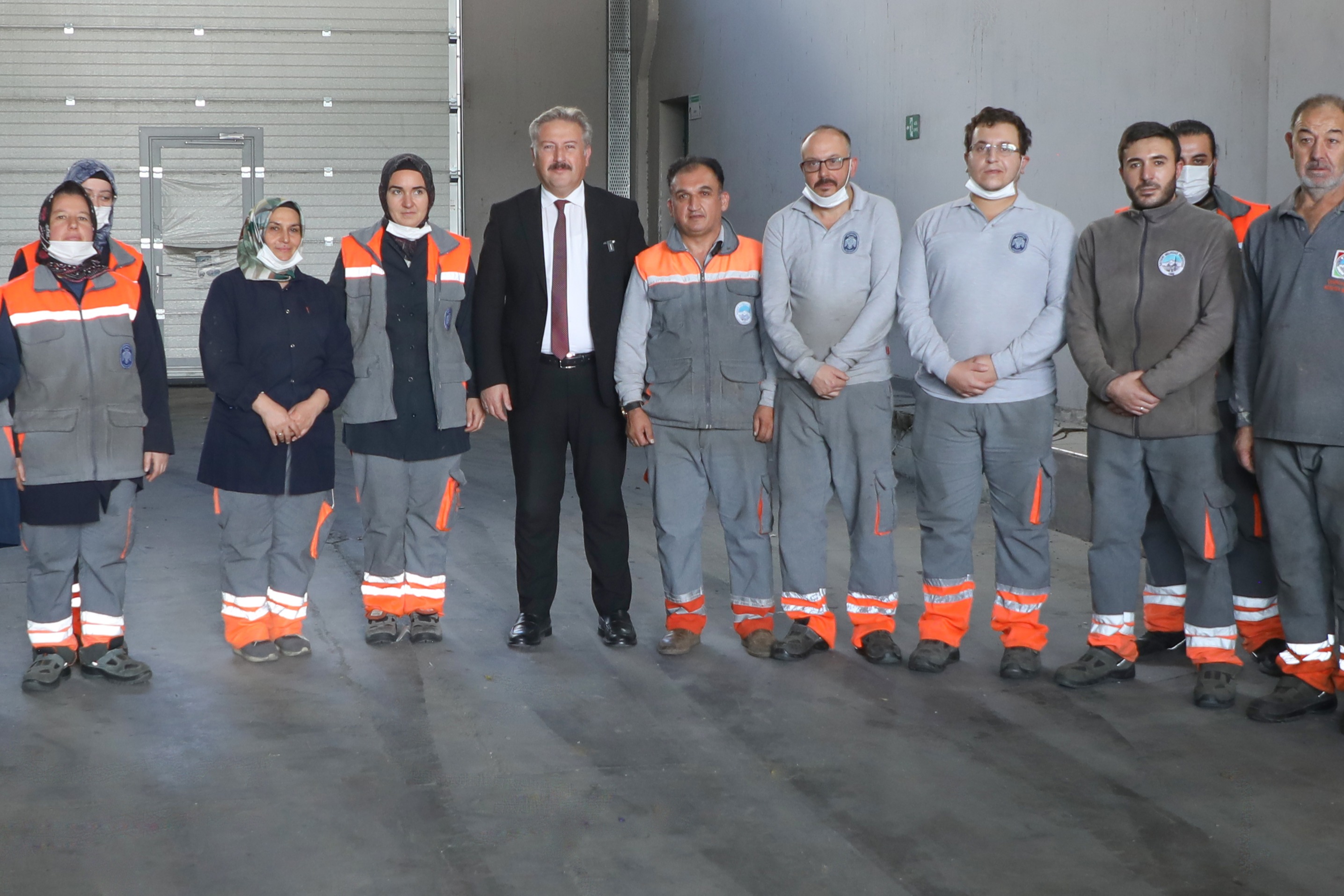 MELİKGAZİ’DE YILLIK 9000 TON ATIK GERİ DÖNÜŞÜMLE EKONOMİYE KAZANDIRILIYOR