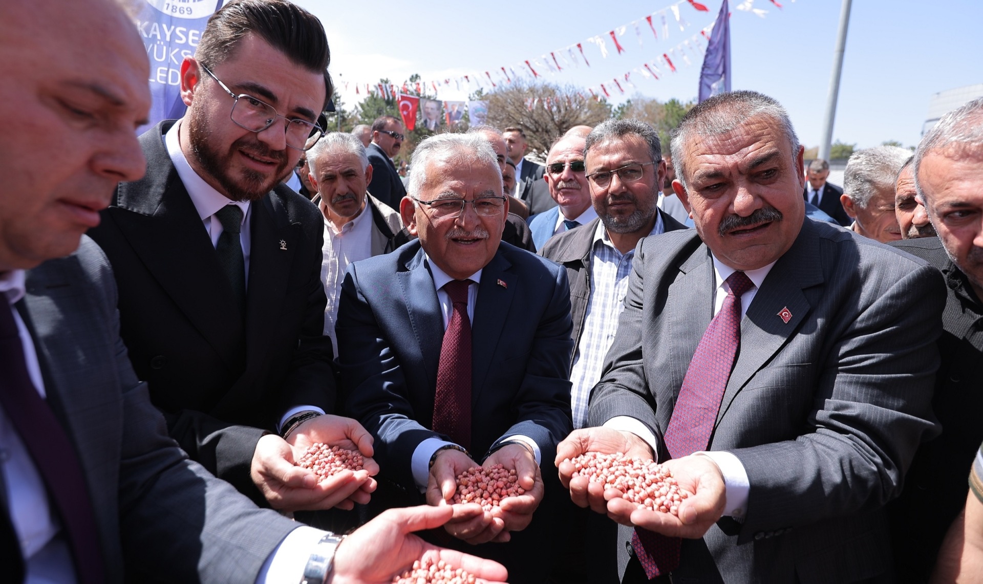 KAYSERİ BÜYÜKŞEHİR’DEN KIRSALA 1 YILDA 1 MİLYAR 675 MİLYON TL’LİK YATIRIM