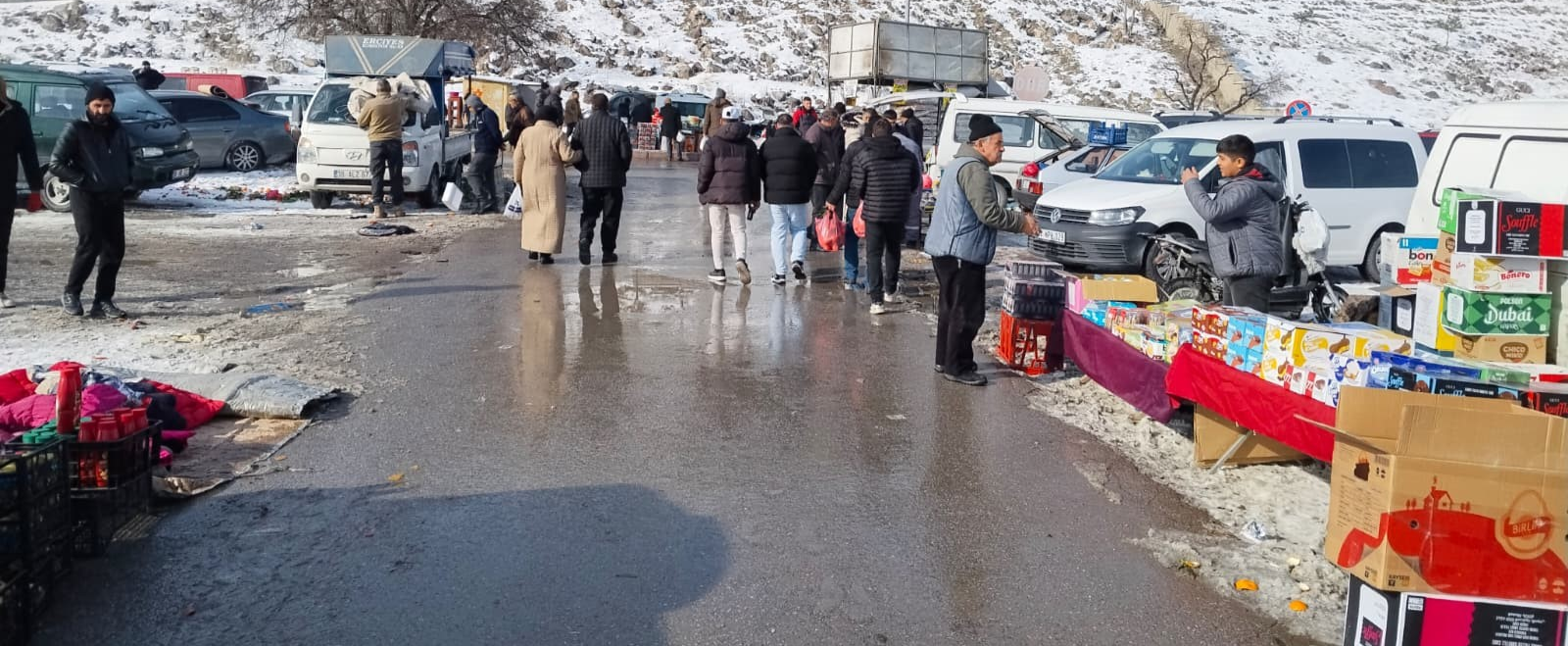 2026’nın ilk bit pazarı soğuk hava nedeniyle sessiz kaldı