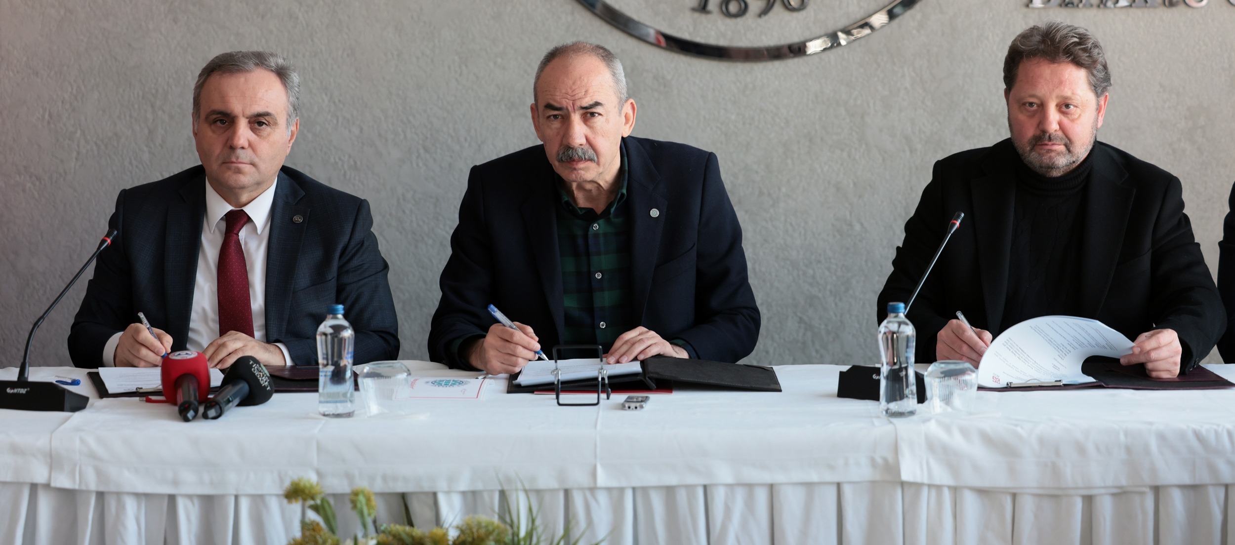 AKADEMİK AKIL İLE TİCARİ ZEKÂ BULUŞTU