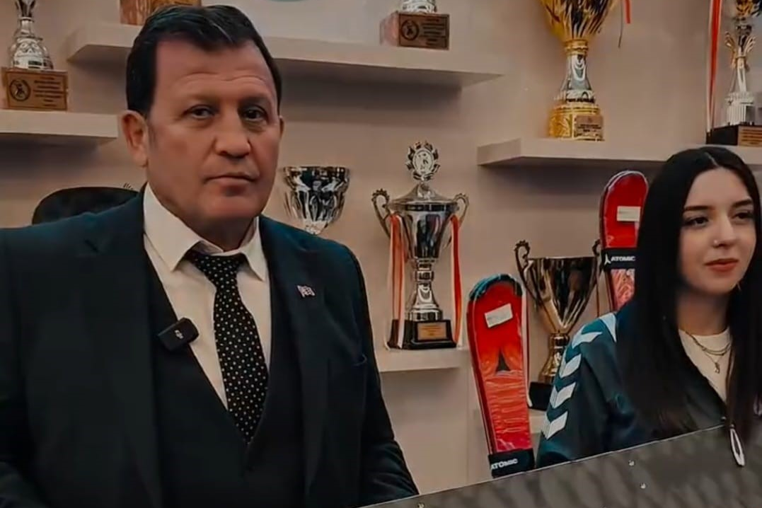 Kayak ve snowboard sporcularına ekipman desteği