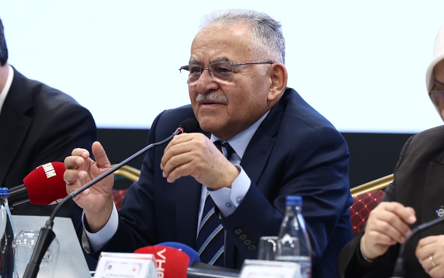 BÜYÜKKILIÇ, ENGELSİZ YAŞAM MERKEZİ’NDE TBMM ARAŞTIRMA KOMİSYONU TOPLANTISINA EV SAHİPLİĞİ YAPTI