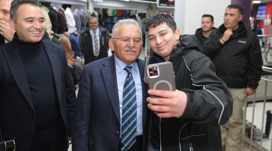 BAŞKAN BÜYÜKKILIÇ’TAN HUNAT ÇARŞISI ESNAFI VE VATANDAŞLARLA SAMİMİ BULUŞMA