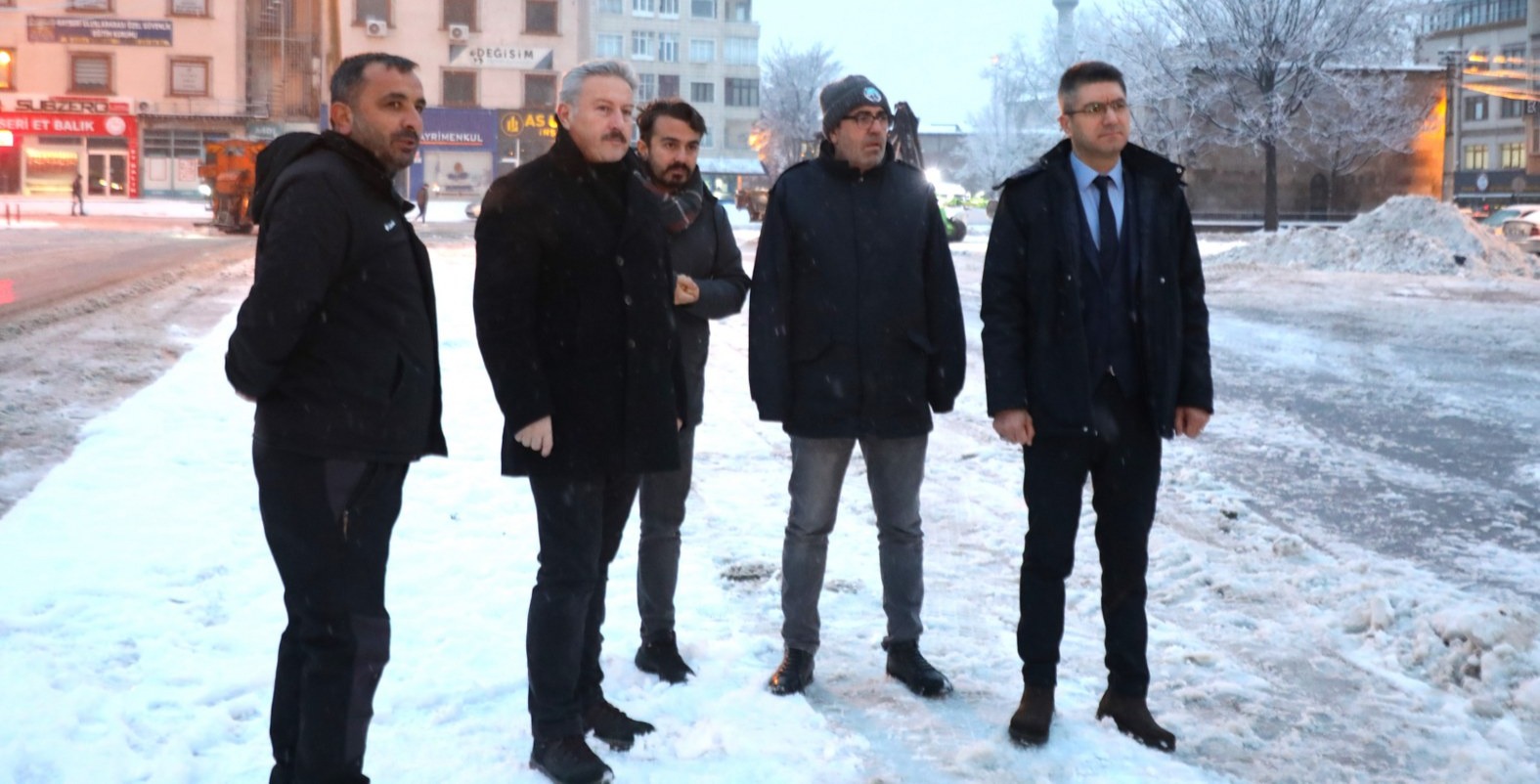 BAŞKAN PALANCIOĞLU, TAM KOORDİNASYON HALİNDE EKİPLERLE SAHADA