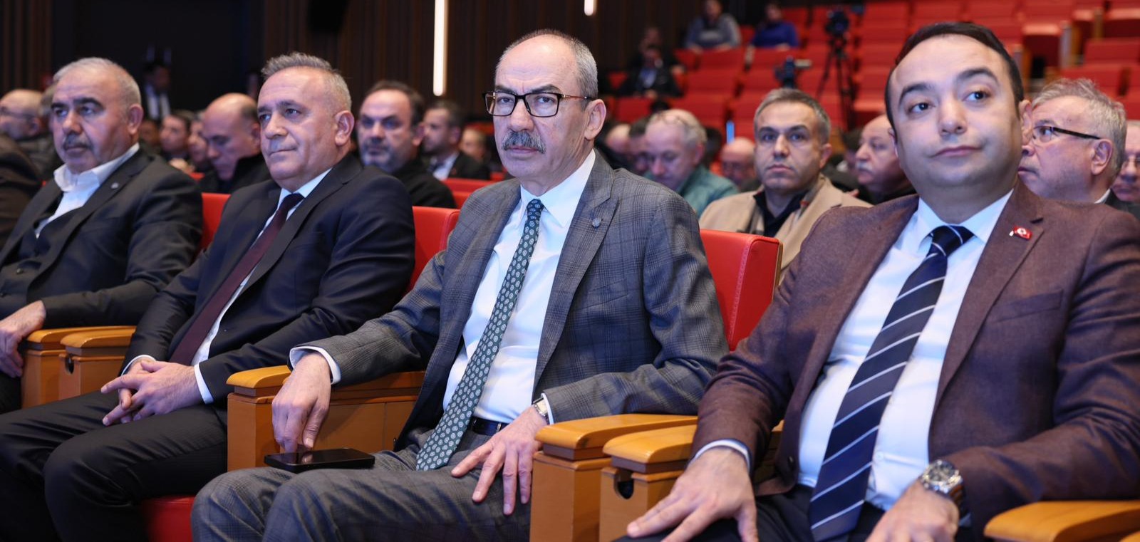 GÜLSOY : "ORTA ANADOLU ÜRETİM HAVZASI BİR MEMLEKET MESELESİDİR"