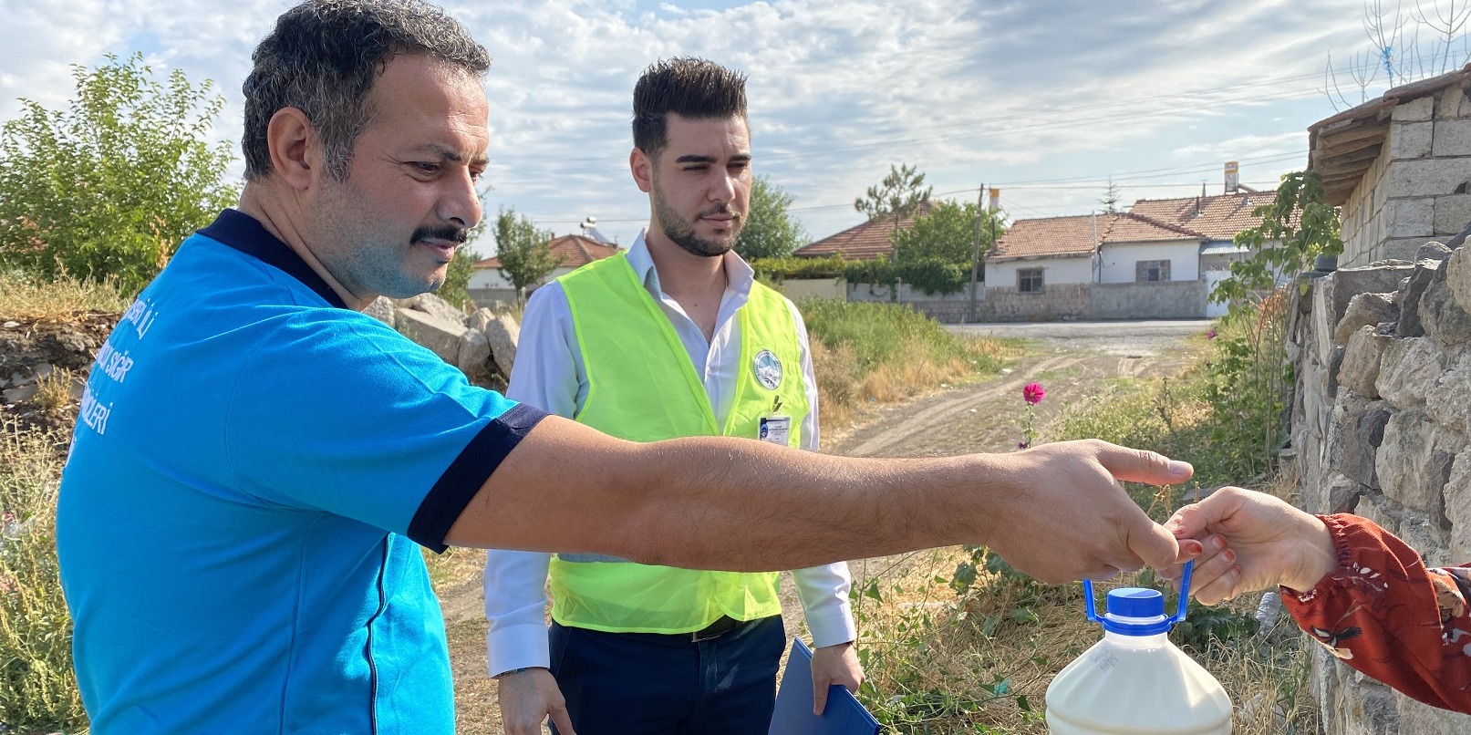 BAŞKAN BÜYÜKKILIÇ’TAN 22 MİLYON TL’Yİ AŞKIN GÖNÜLLERE DOKUNAN YATIRIM: MİNİKLERE SÜT, AİLELERE DESTEK