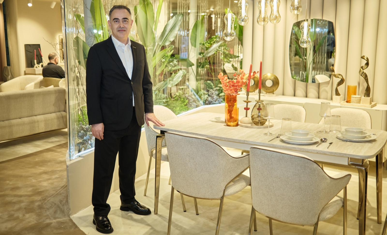 ULUSLARARASI MOBİLYA FUARI’NDA YOĞUN İLGİ GÖRDÜ 