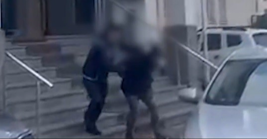 Kayseri’de 1,7 milyon TL’lik ziynet eşyası hırsızlığı yapan 2 şüpheli yakalandı 