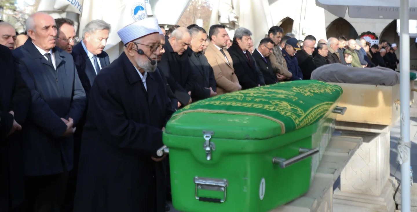 KAYSO Başkanı Büyüksimitci’nin hayatını kaybeden annesi toprağa verildi