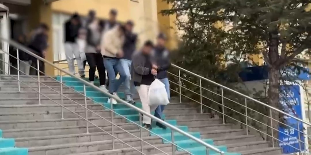 Kayseri merkezli 7 ilde yasa dışı bahis operasyonu: 46 gözaltı