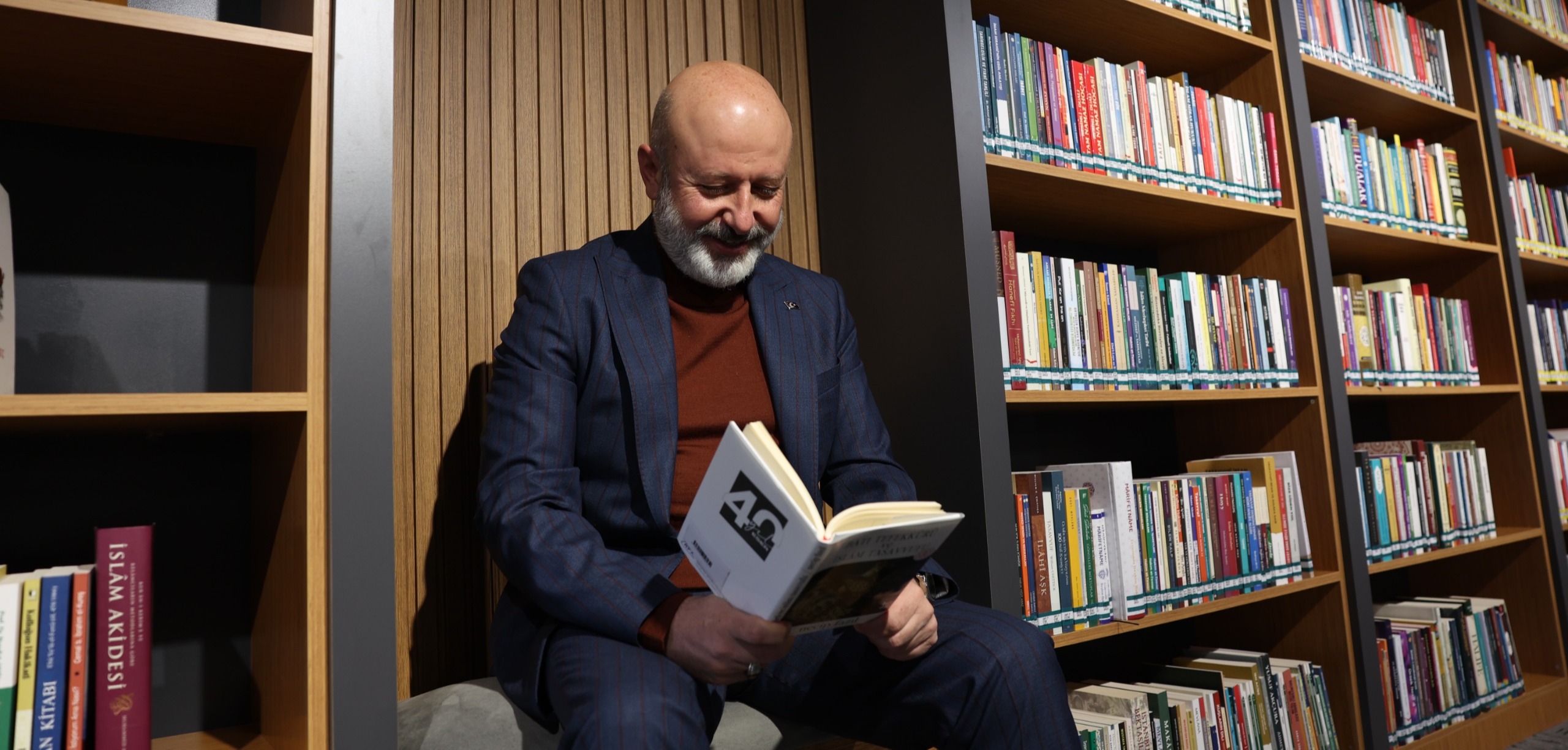 “SİNAN KÜTÜPHANELERİYLE OKUYAN BİR NESİL YETİŞMESİNE KATKI SUNUYORUZ”