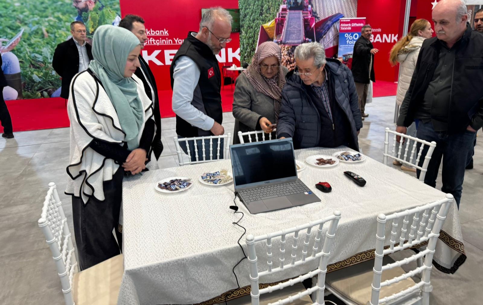 TARIM, HAYVANCILIK VE GIDA FUARI’NDA ÜRETİCİLERDEN BAŞKAN BÜYÜKKILIÇ’A TEŞEKKÜR