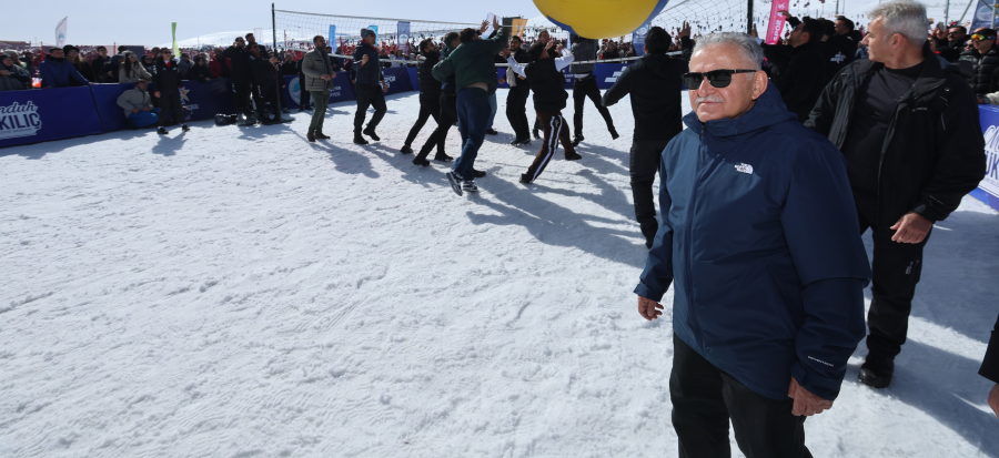 ZİRVEDE MUHTEŞEM FİNAL: ERCİYES KIŞ SPOR FESTİVALİ’NE BİNLERCE KATILIM