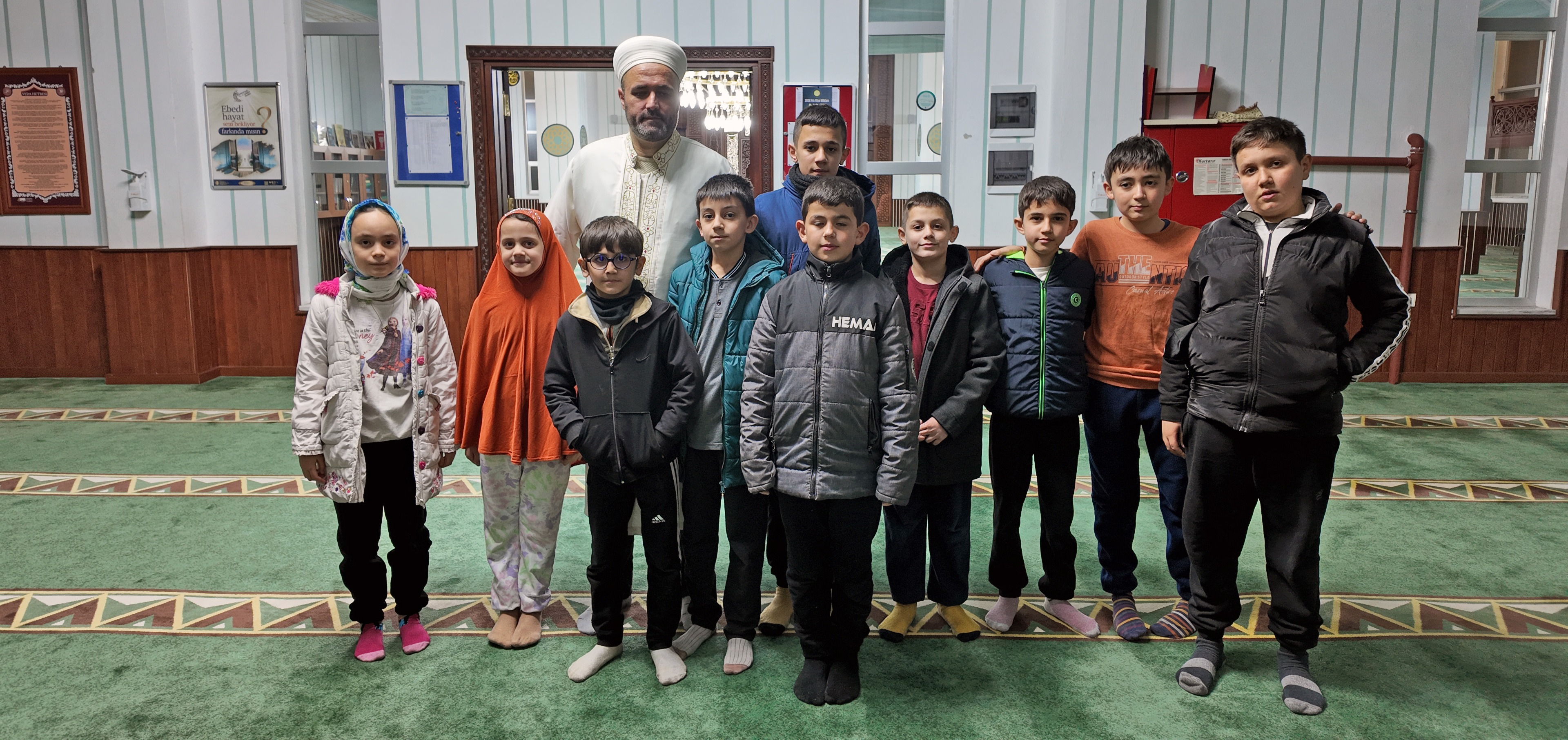 Talas’ta camiler çocukların neşesiyle şenleniyor