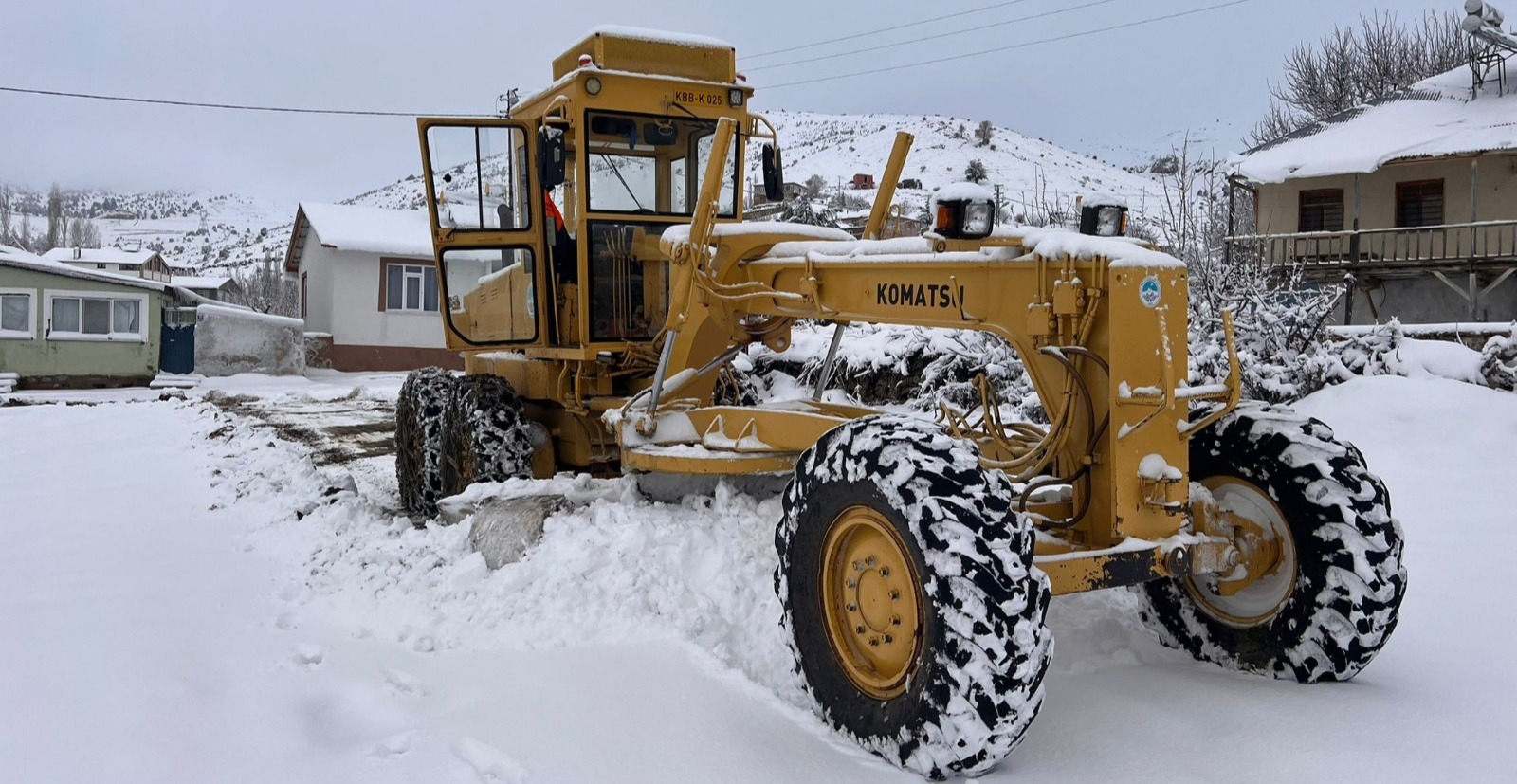 KAYSERİ BÜYÜKŞEHİR’DEN YOĞUN MESAİ: SEL, HEYELAN VE KAR YAĞIŞINA KARŞI SAHADA 7/24 MÜDAHALE